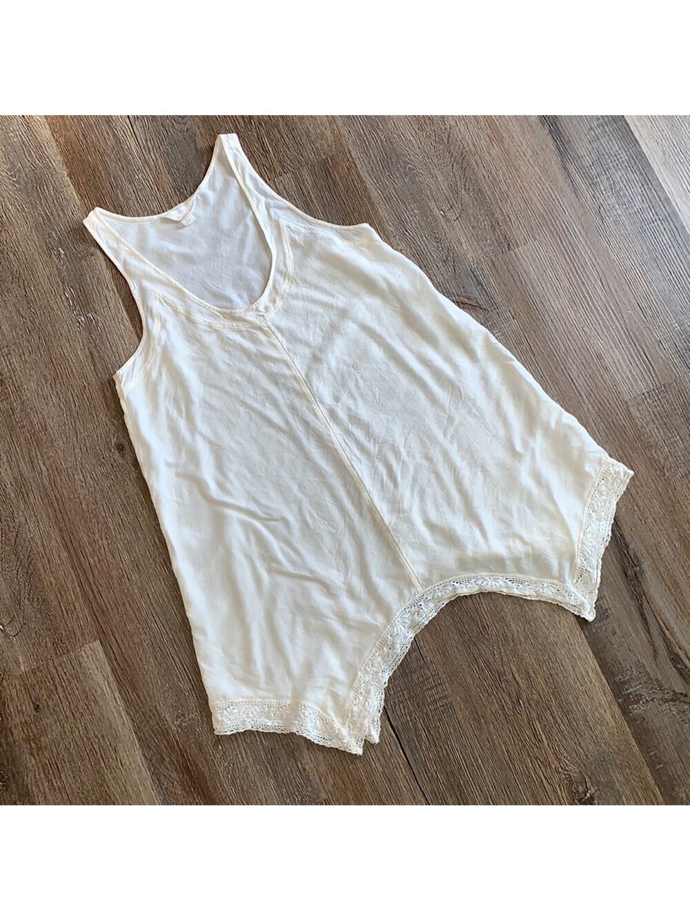 Sun & Shadow Boho Gypsy Summer Ivory Lace Tank S
